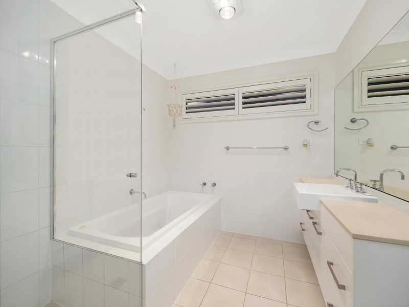 18 Minorca Circuit, Hamlyn Terrace NSW 2259