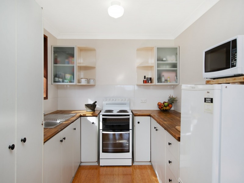 35 Perouse Avenue, San Remo NSW 2262