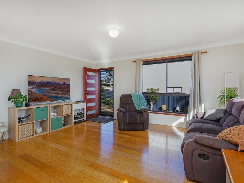 35 Perouse Avenue, San Remo NSW 2262