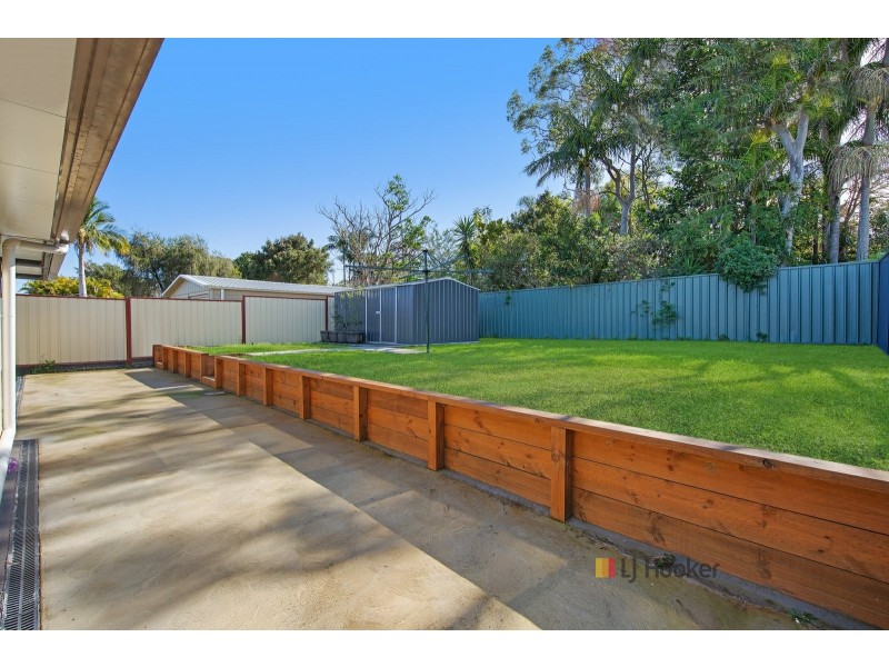 11 Ahina Avenue, Halekulani NSW 2262