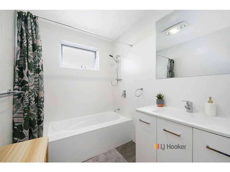 2 John Street, Gorokan NSW 2263