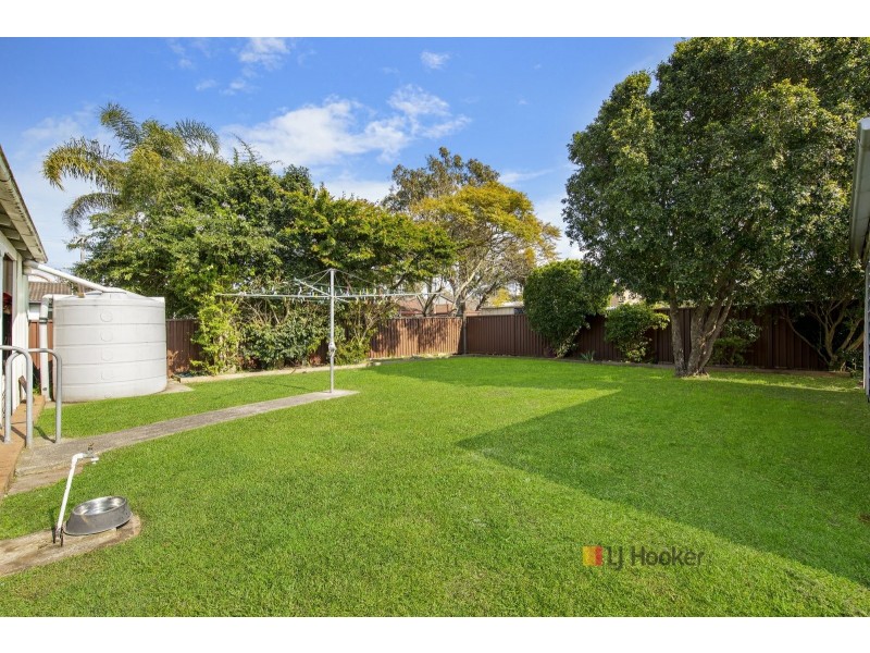 2 John Street, Gorokan NSW 2263