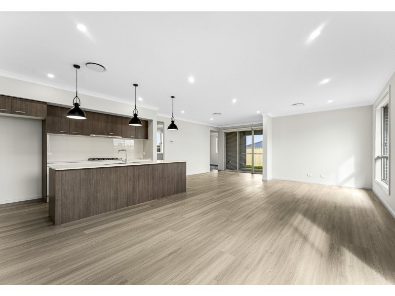 5 McEnery Close, Hamlyn Terrace NSW 2259