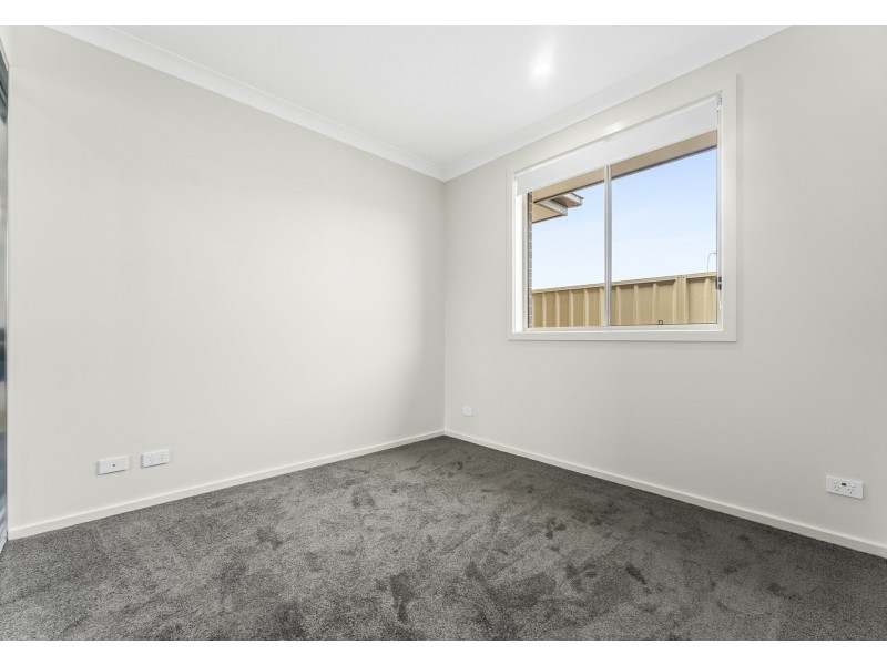 5 McEnery Close, Hamlyn Terrace NSW 2259