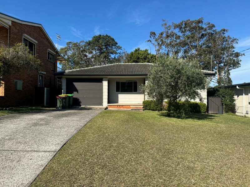5 Agatha Avenue, Lake Munmorah NSW 2259
