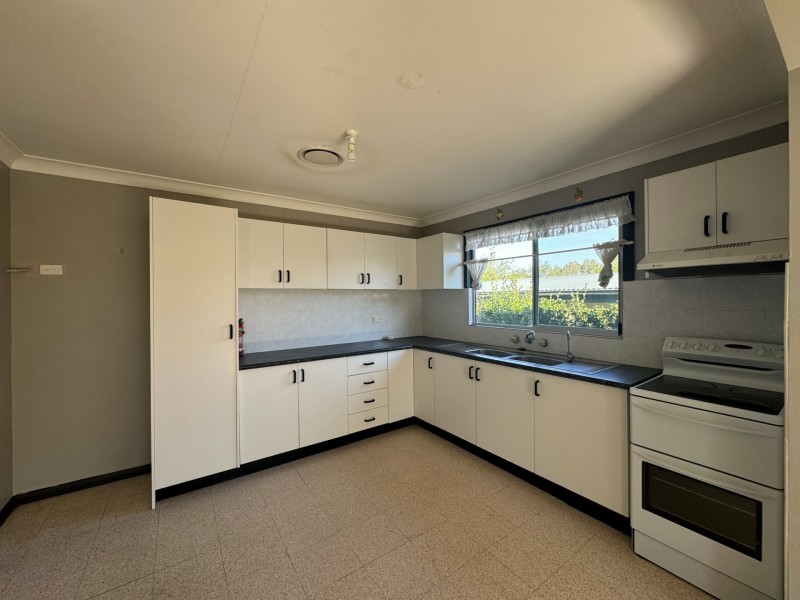 5 Agatha Avenue, Lake Munmorah NSW 2259