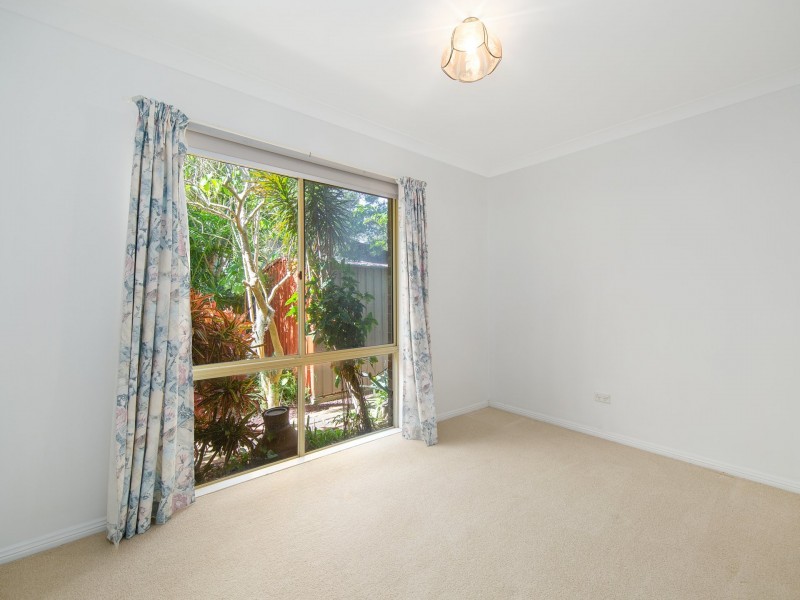 2/2 Dale Avenue, Chain Valley Bay NSW 2259