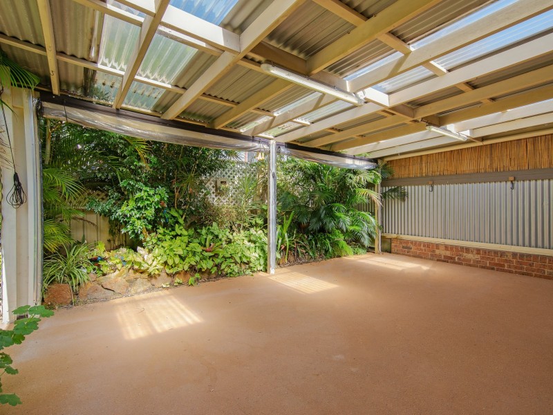 2/2 Dale Avenue, Chain Valley Bay NSW 2259