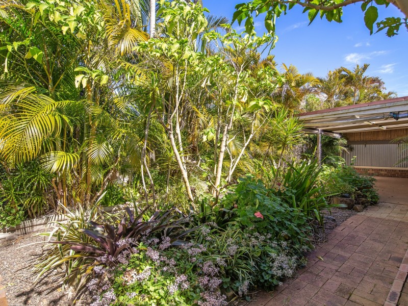 2/2 Dale Avenue, Chain Valley Bay NSW 2259