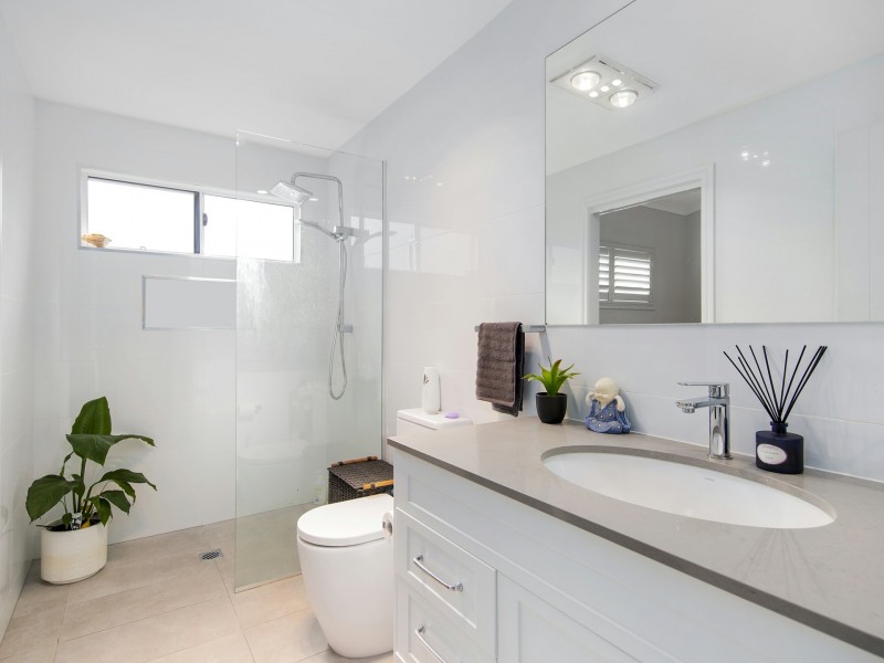 13/2 Macleay Drive, Halekulani NSW 2262