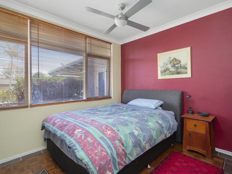 11 Lauren Avenue, Lake Munmorah NSW 2259