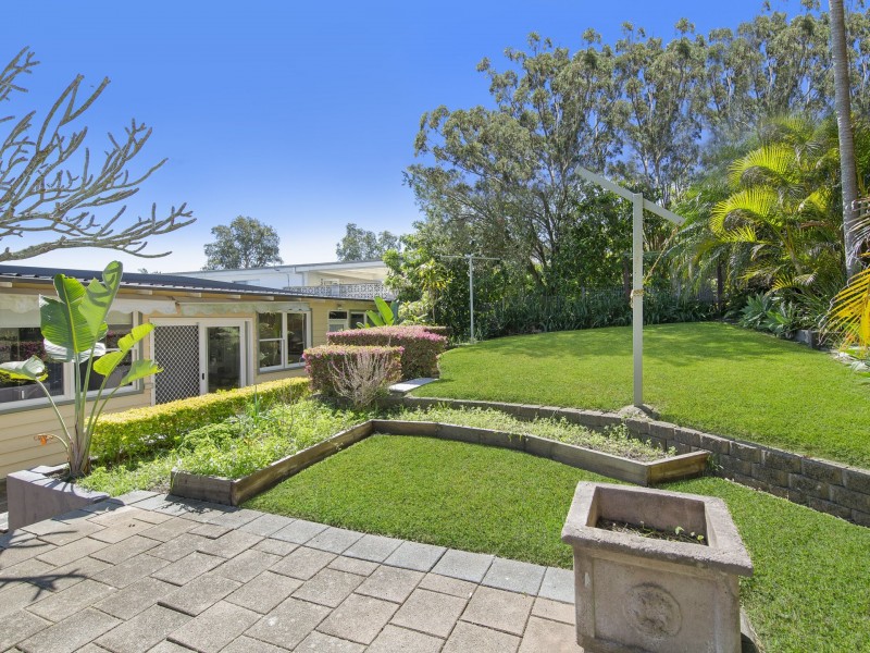 11 Lauren Avenue, Lake Munmorah NSW 2259