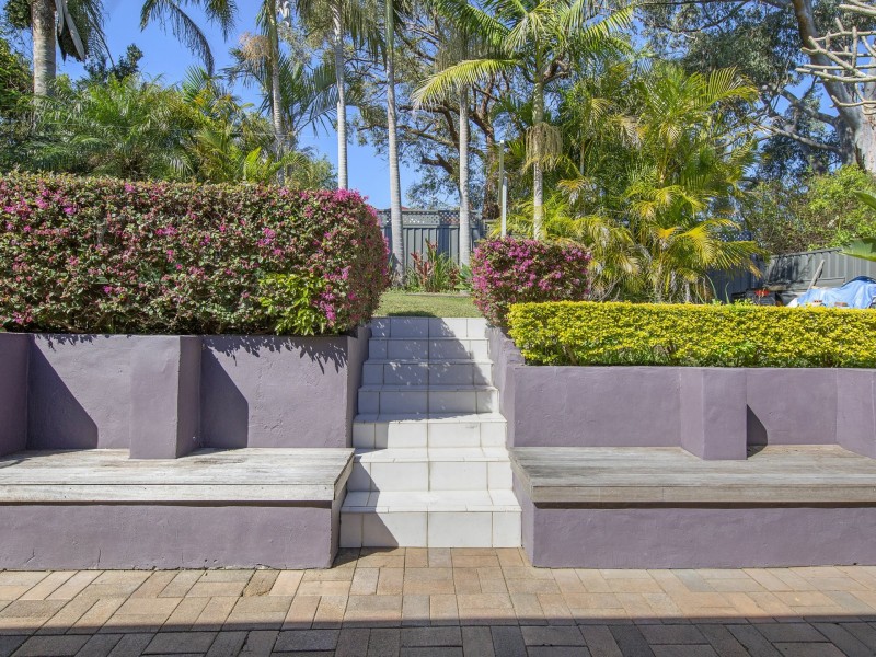 11 Lauren Avenue, Lake Munmorah NSW 2259