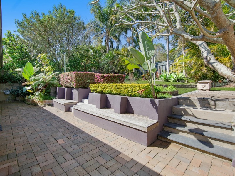 11 Lauren Avenue, Lake Munmorah NSW 2259