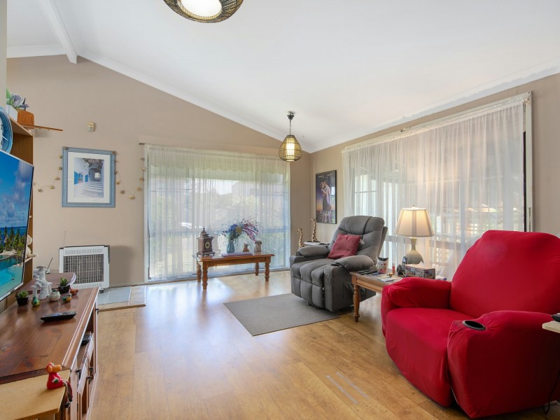 16 Allambee Crescent, Blue Haven NSW 2262