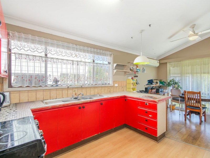 16 Allambee Crescent, Blue Haven NSW 2262