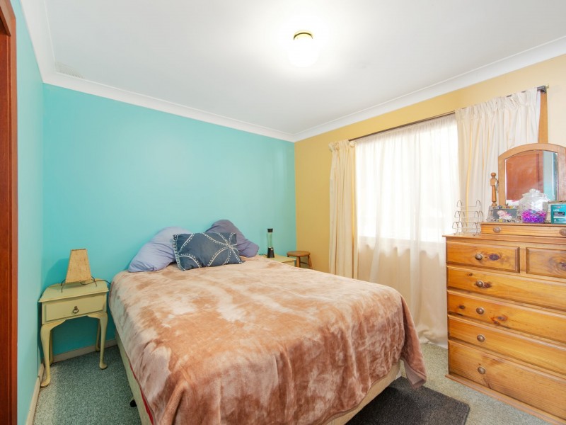 16 Allambee Crescent, Blue Haven NSW 2262