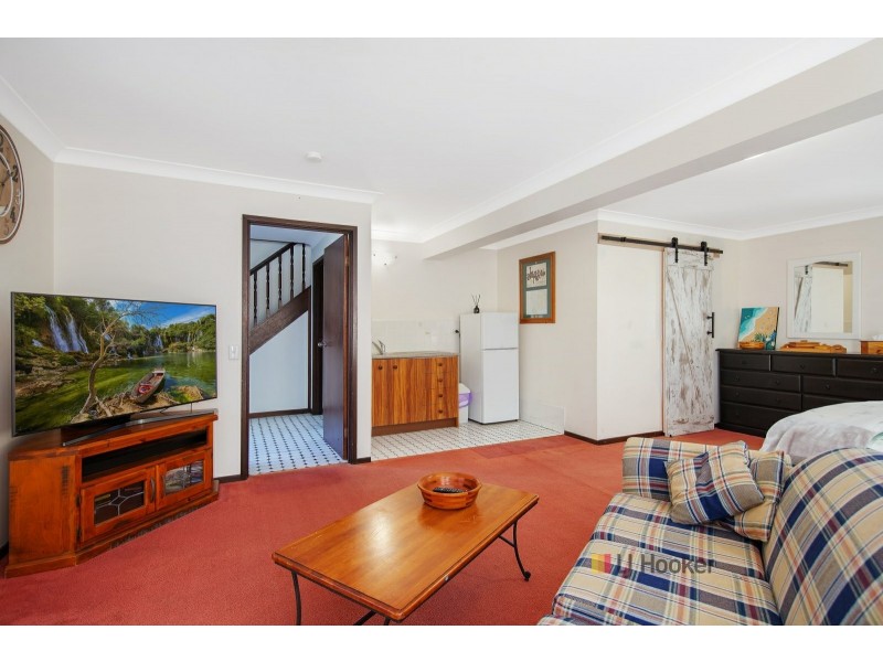 76 Barker Avenue, San Remo NSW 2262