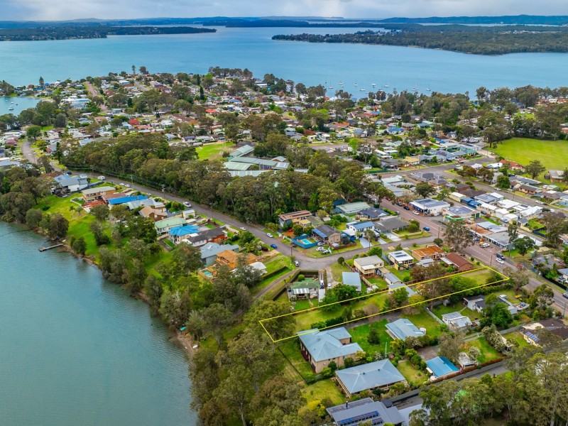 55 Vales Road, Mannering Park NSW 2259