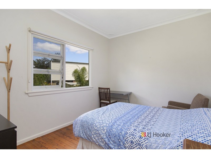 55 Vales Road, Mannering Park NSW 2259