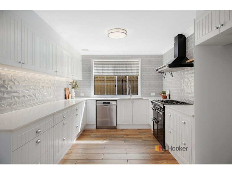 2 Begonia Place, Woongarrah NSW 2259