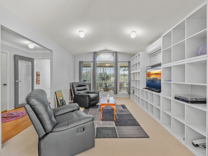 17 Sterling Way, Hamlyn Terrace NSW 2259