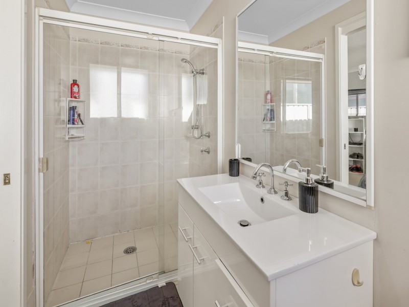 17 Sterling Way, Hamlyn Terrace NSW 2259