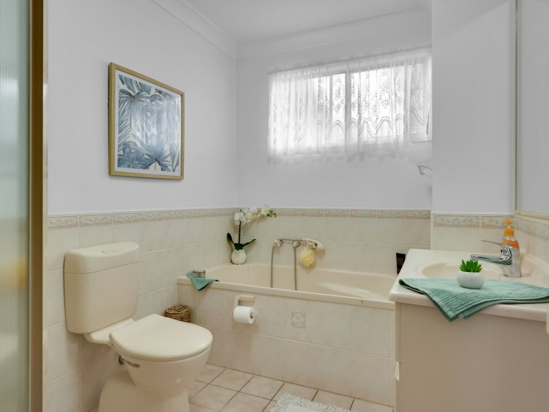 217/25 Mulloway Road, Chain Valley Bay NSW 2259