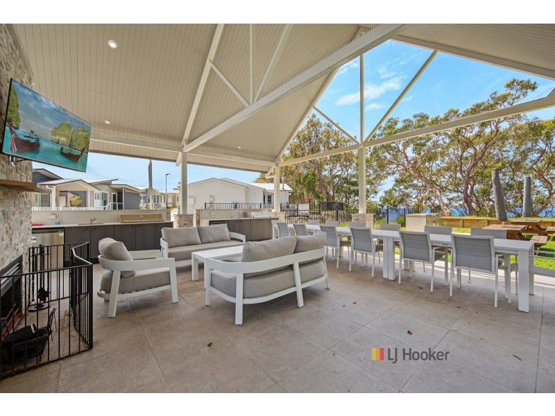 108a/2 Macleay Drive, Halekulani NSW 2262