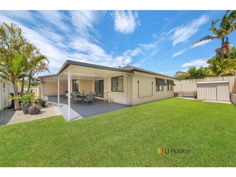 22 Landhaven Avenue, Blue Haven NSW 2262
