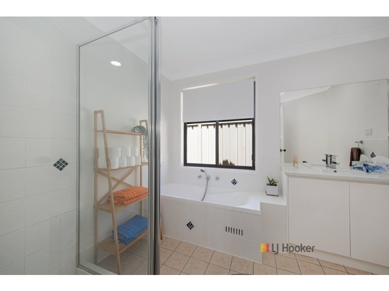 22 Landhaven Avenue, Blue Haven NSW 2262