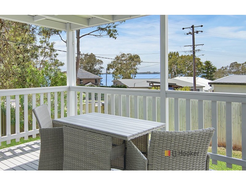 2a Ocean View Road, Gorokan NSW 2263