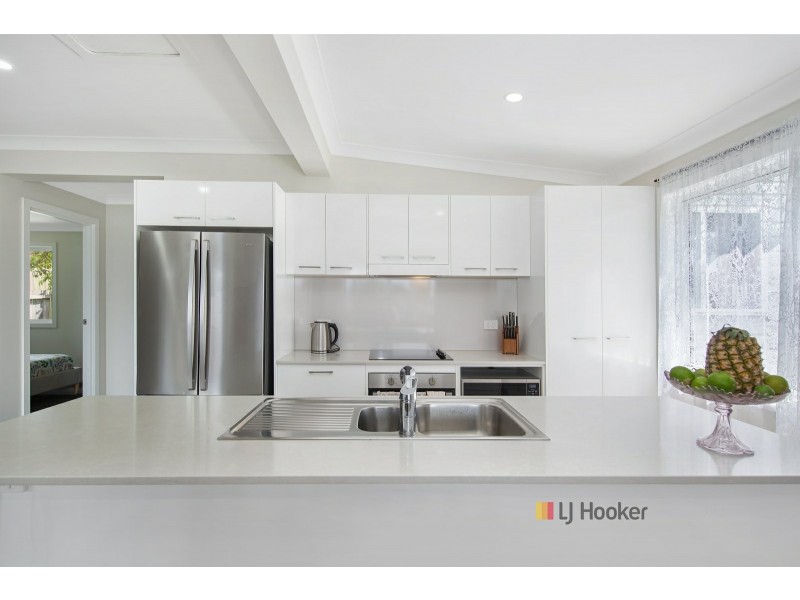 2a Ocean View Road, Gorokan NSW 2263