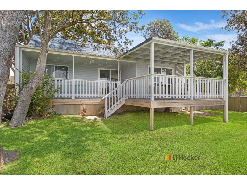 2a Ocean View Road, Gorokan NSW 2263