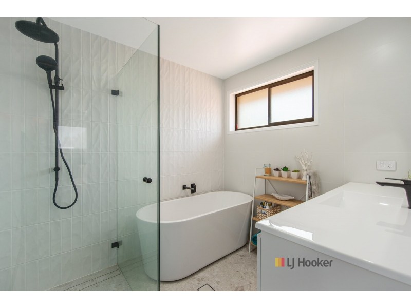 35 Lauren Avenue, Lake Munmorah NSW 2259