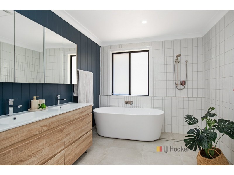 7 Gardenia Close, Lake Munmorah NSW 2259