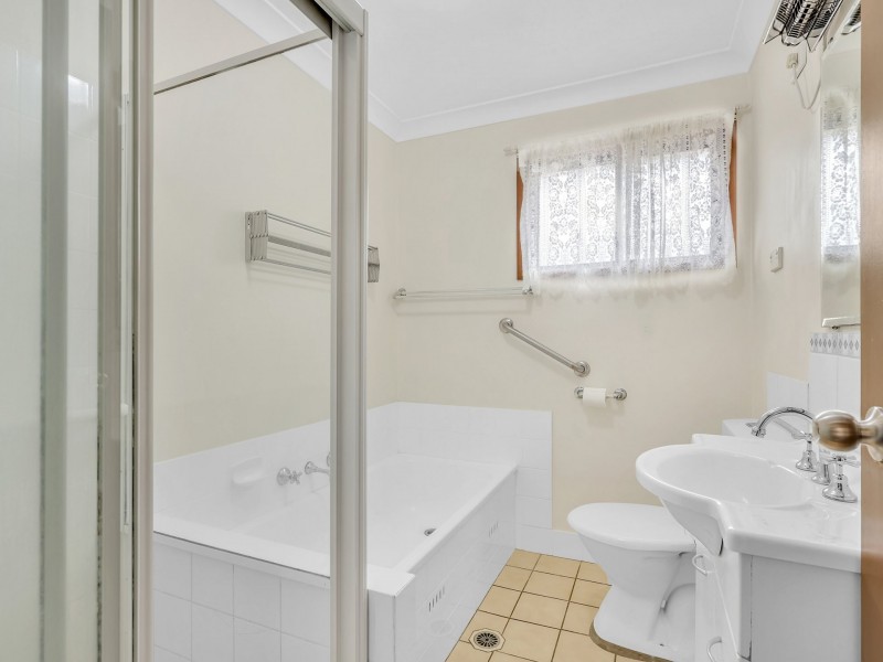 4/36 Elizabeth Bay Drive, Lake Munmorah NSW 2259