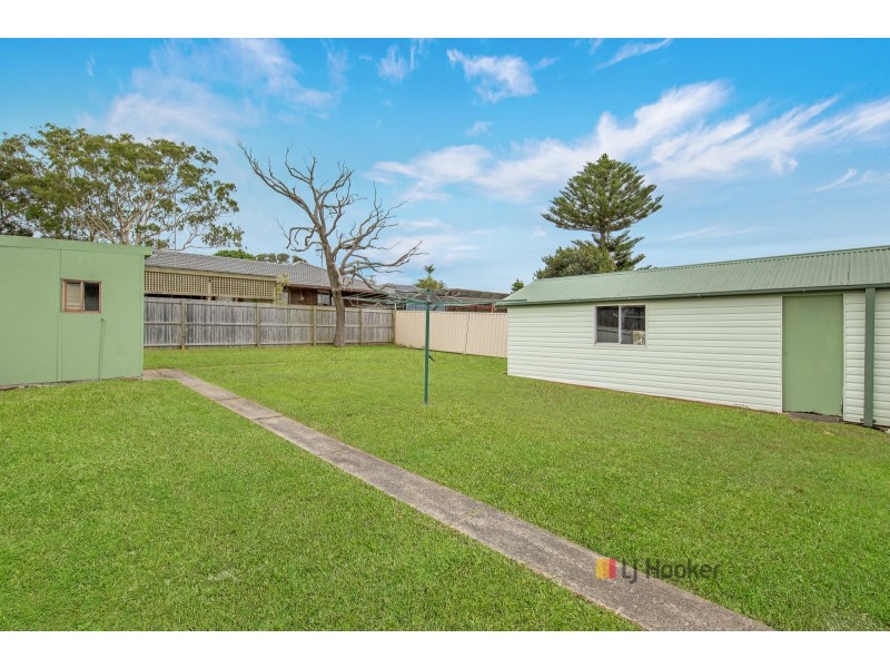 30 Maxwell Avenue, Gorokan NSW 2263