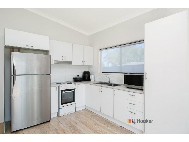 40 Melrose Avenue, Gorokan NSW 2263