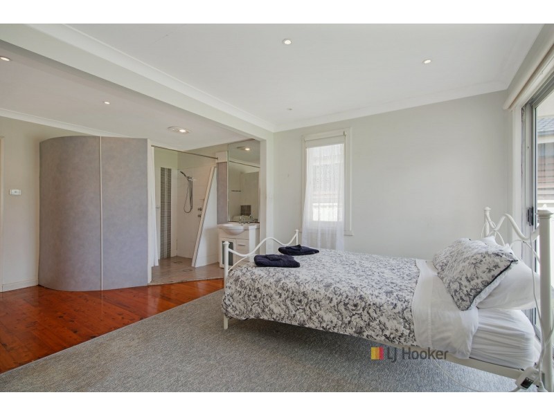 114 Birdwood Drive, Blue Haven NSW 2262