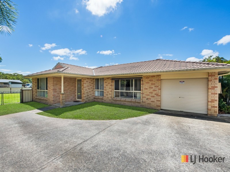 11 Darlingup Road, Wyee NSW 2259