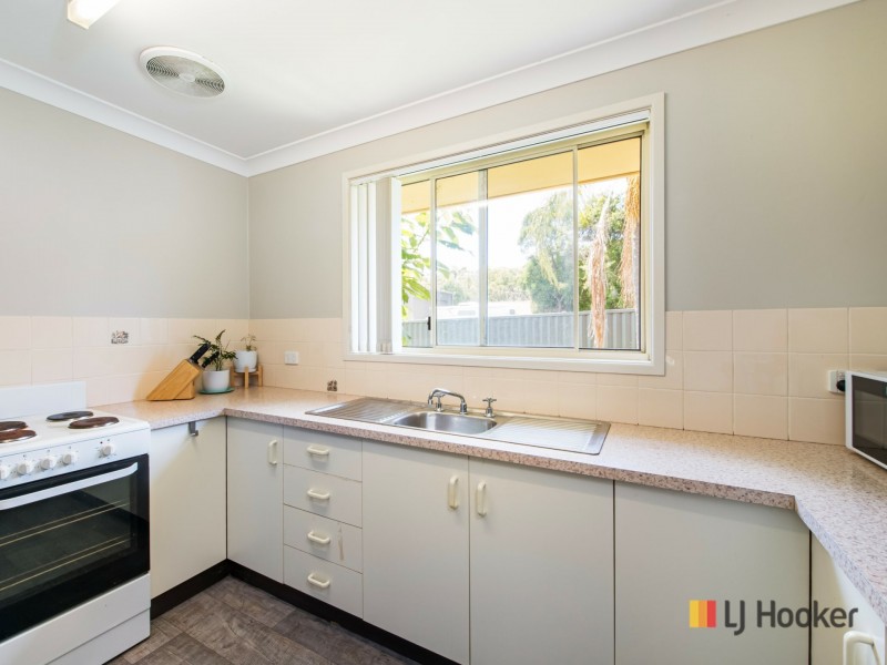 11 Darlingup Road, Wyee NSW 2259