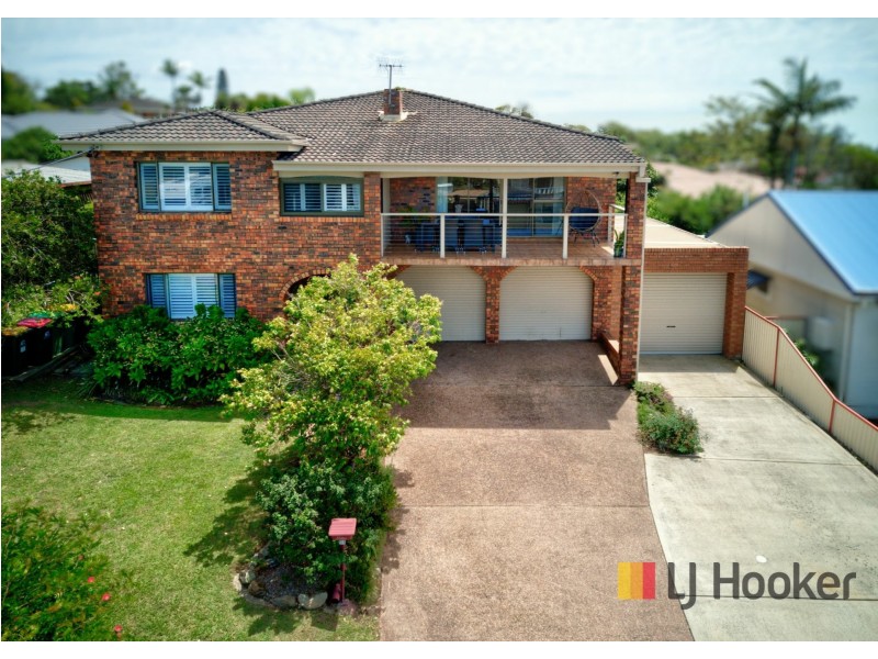 11 Joy Street, Gorokan NSW 2263
