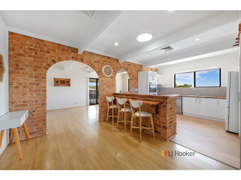 11 Joy Street, Gorokan NSW 2263