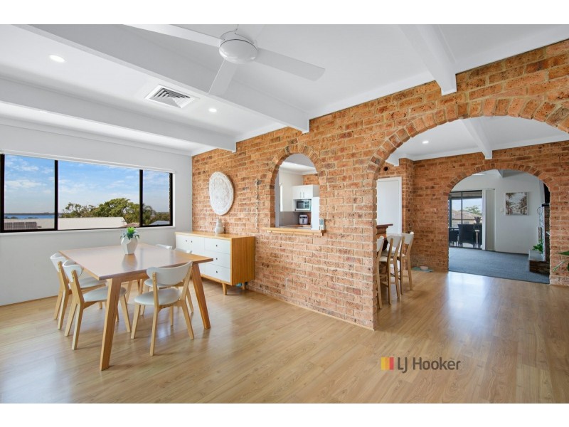 11 Joy Street, Gorokan NSW 2263