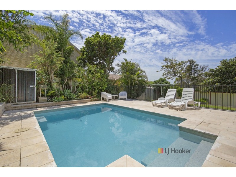 11 Joy Street, Gorokan NSW 2263