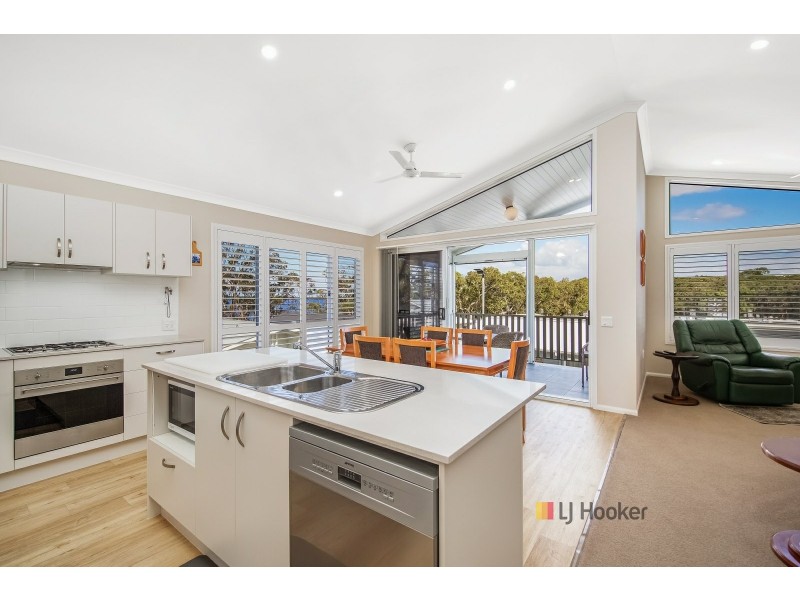 43/2 Macleay Drive, Halekulani NSW 2262