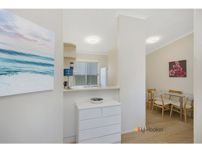 27/186 Sunrise Avenue, Halekulani NSW 2262