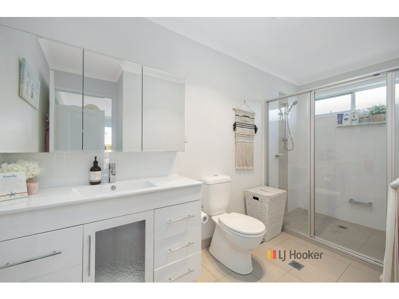 386/25 Mulloway Road, Chain Valley Bay NSW 2259