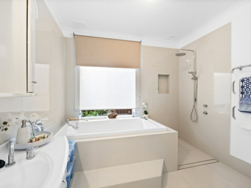 26 Moss Avenue, Toukley NSW 2263